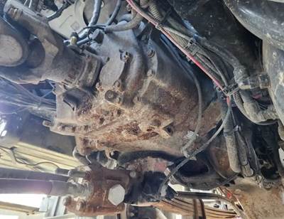 Eaton-Fuller FR-15210B Transmission for a 2009 Mack CXU612