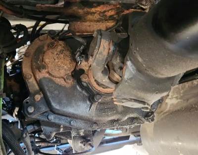 Eaton-Fuller FR016210C Transmission for a 2013 Freightliner Cascadia 125