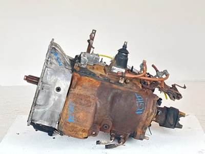 Eaton-Fuller FR016210C Transmission for a 2012 Freightliner Cascadia 125