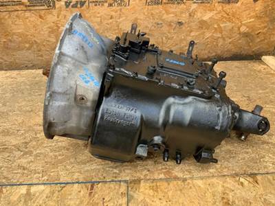 Eaton-Fuller FR15210B Transmission for a 2011 Freightliner Cascadia 125