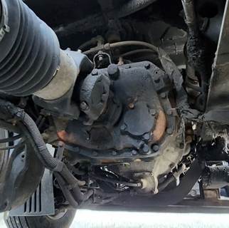 Eaton-Fuller FR15210B Transmission for a 2011 Freightliner Cascadia 113