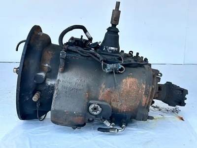 Eaton-Fuller FR15210B Transmission for a 2013 Mack CXU612