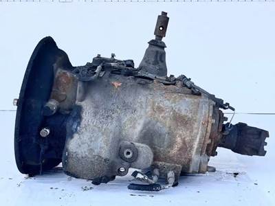 Eaton-Fuller FR15210B Transmission for a 2013 Mack CXU613