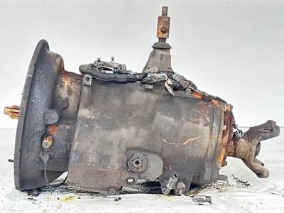 Eaton-Fuller FR15210B Transmission for a 2000 Mack