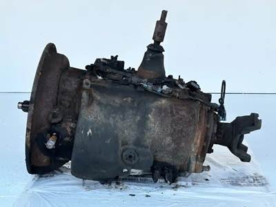 Eaton-Fuller FR15210B Transmission for a 2014 Mack CXU613T