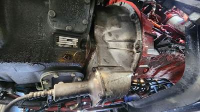 Eaton-Fuller FR15210B Transmission for a 2019 Freightliner Cascadia 125