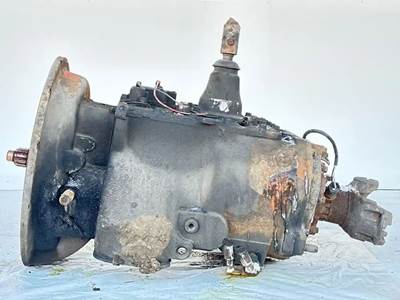 Eaton-Fuller FR15210B Transmission for a 2013 Mack CXU612