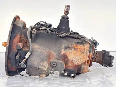 Eaton-Fuller FR15210B Transmission for a 2013 Mack CXU612