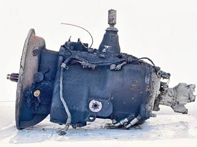 Eaton-Fuller FR15210B Transmission for a Mack CXU612