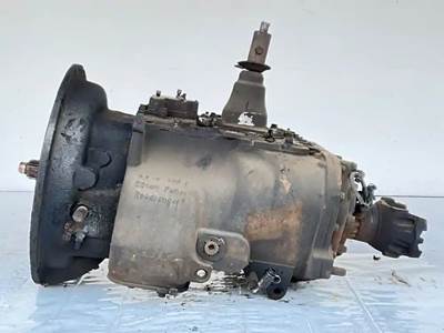 Eaton-Fuller FR15210B Transmission for a 2013 Mack CXU612