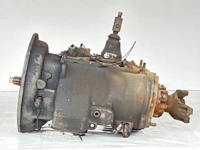 Eaton-Fuller FR15210B Transmission for a 2013 Mack CXU612