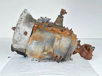 Eaton-Fuller FR15210B Transmission for a 2013 Volvo VNL