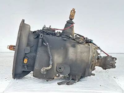 Eaton-Fuller FR15210B Transmission for a 2013 Mack CXU612