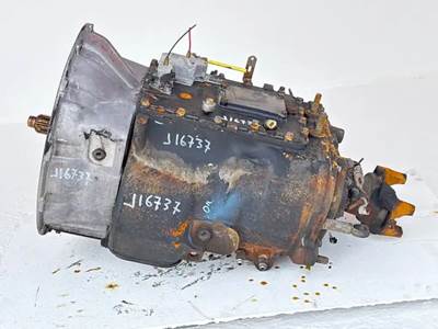 Eaton-Fuller FR15210B Transmission for a 2013 Freightliner Cascadia 113
