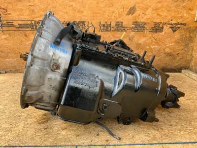 Eaton-Fuller FRM-15210B Transmission for a 2012 Freightliner Cascadia 125