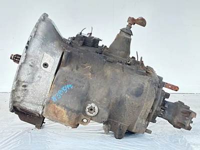 Eaton-Fuller FRM-15210B Transmission for a 2015 Freightliner Cascadia 113