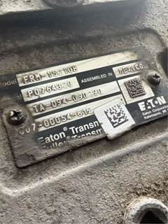 Eaton-Fuller FRM-15210B Transmission for a 2015 Freightliner Cascadia 113