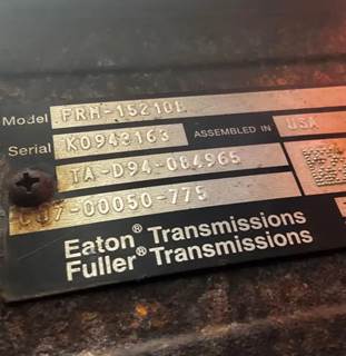 Eaton-Fuller FRM-15210B Transmission for a 2013 Freightliner Cascadia 113