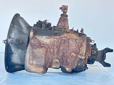 Eaton-Fuller FRO13210C Transmission for a 2005 Volvo VNM