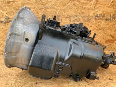 Eaton-Fuller FRO14210C Transmission for a 2013 Freightliner Cascadia 113