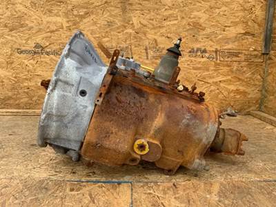 Eaton-Fuller FRO14210C Transmission for a 2016 Freightliner Cascadia 113