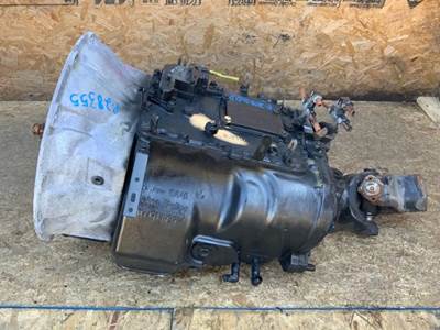 Eaton-Fuller FRO14210C Transmission for a 2016 Freightliner Cascadia 125