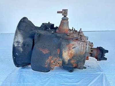 Eaton-Fuller FRO14210C Transmission for a 2005 Volvo VNM