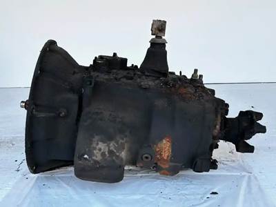 Eaton-Fuller FRO14210C Transmission for a 2005 Volvo VNM