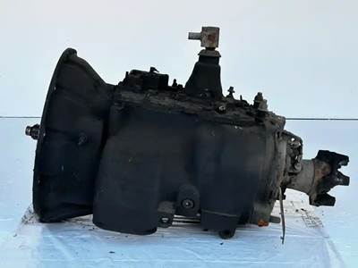 Eaton-Fuller FRO14210C Transmission for a 2000 Volvo VNM