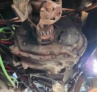 Eaton-Fuller FRO15210C Transmission for a 2016 Freightliner Cascadia 125