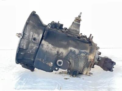 Eaton-Fuller FRO15210C Transmission for a 2012 Freightliner Cascadia 113