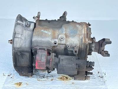 Eaton-Fuller FRO15210C Transmission for a 2011 Freightliner Cascadia 125