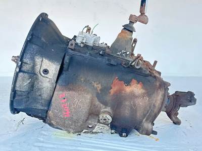 Eaton-Fuller FRO15210C Transmission for a 2012 Freightliner Cascadia 113
