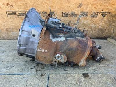 Eaton-Fuller FRO16210B Transmission for a 2013 Freightliner Cascadia 125