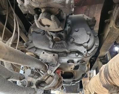 Eaton-Fuller FRO16210C Transmission for a 2004 Peterbilt 385