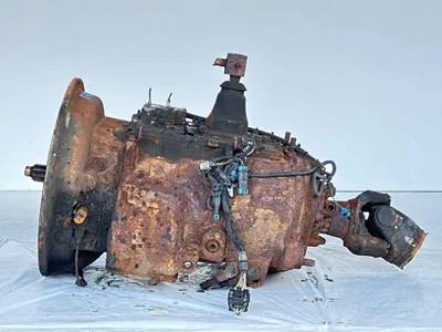 Eaton-Fuller FROF15210C Transmission for a 2006 Mack CXN612