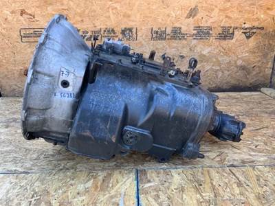 Eaton-Fuller FRW15210B Transmission for a 2014 Freightliner Cascadia 125