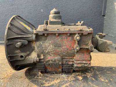 Eaton-Fuller FS6206A Transmission for a 1995 Freightliner FL70