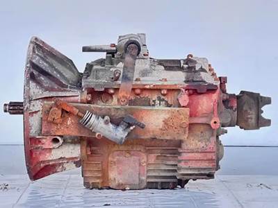 Eaton-Fuller FSO8406A Transmission for a 1992 Volvo FE