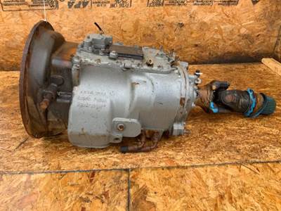 Eaton-Fuller Transmission for a 2005 International 9200I