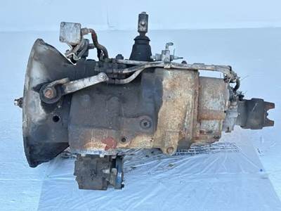 Eaton-Fuller Transmission for a 2012 Peterbilt 367