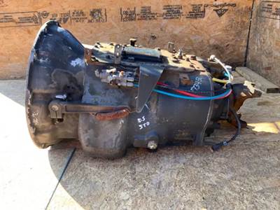 Eaton-Fuller Transmission for a 1999 Sterling L9501