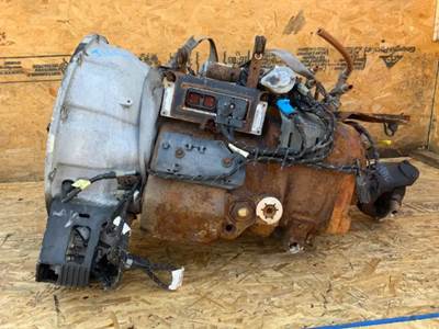 Eaton-Fuller Transmission for a 2012 Freightliner Cascadia 113