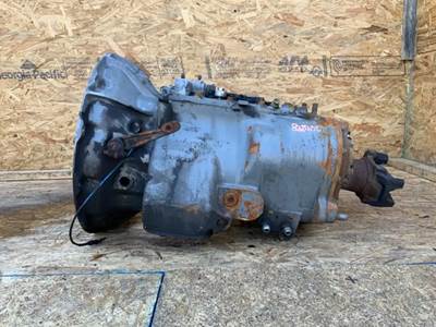 Eaton-Fuller Transmission for a 2007 International 9200I