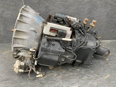 Eaton-Fuller Transmission for a 2016 Freightliner Cascadia 113