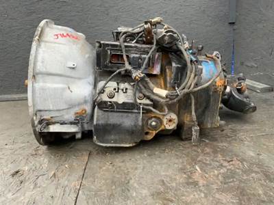 Eaton-Fuller Transmission for a 2014 Freightliner Cascadia 113