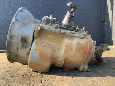Eaton-Fuller Transmission for a 2008 Volvo VNL