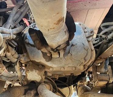 Eaton-Fuller Transmission for a 2012 Peterbilt 384