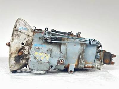 Eaton-Fuller Transmission for a 2013 Mack CHU613