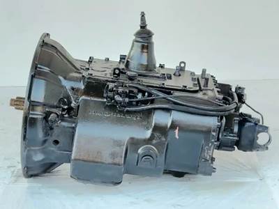 Eaton-Fuller Transmission for a 1989 International 2375